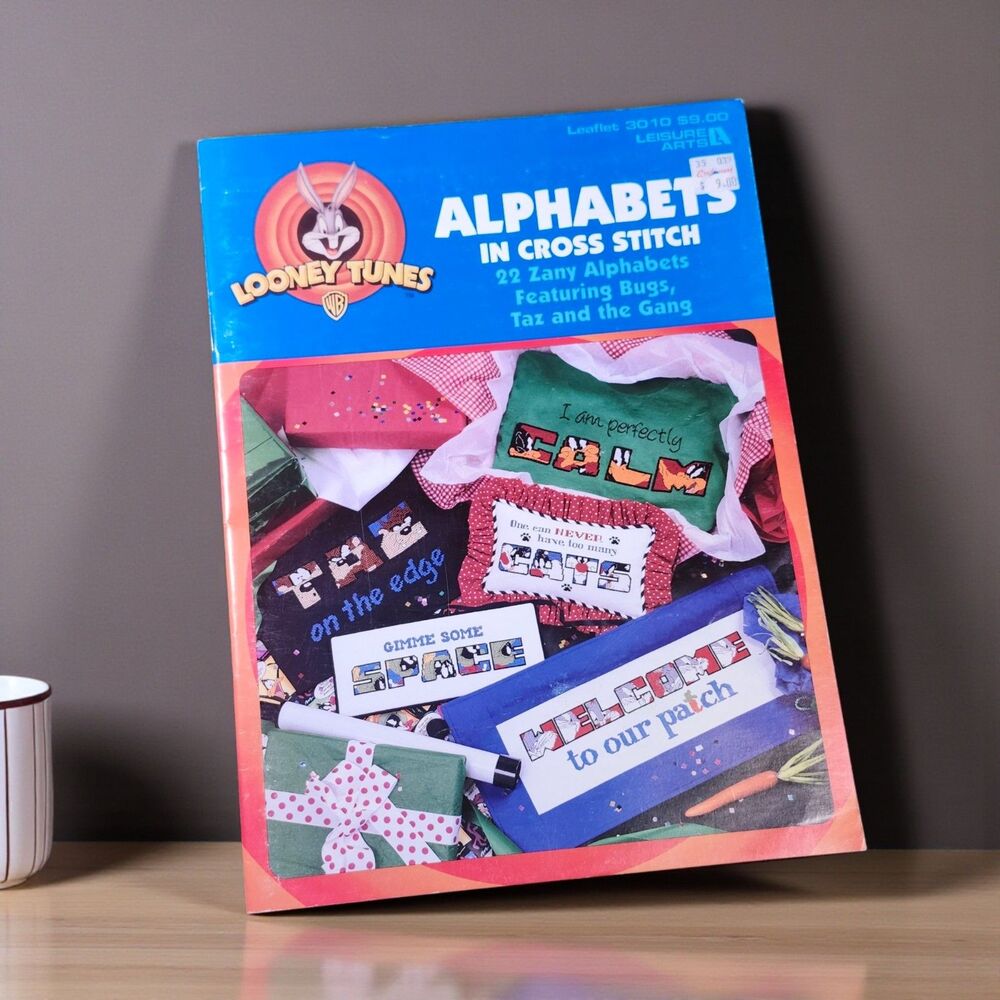 Looney Tunes Alphabets in Cross Stitch Book 3010 Bugs Tweety Warner Bros 1998